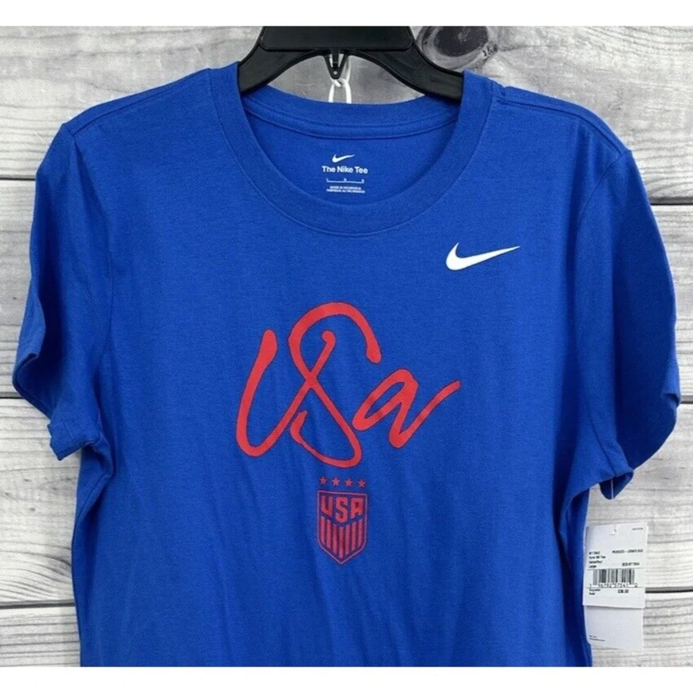 THE NIKE TEE USA WOMEN'S SOCCER‎ TEAM CORE T SHIRT Women's Size Large GAME ROYAL